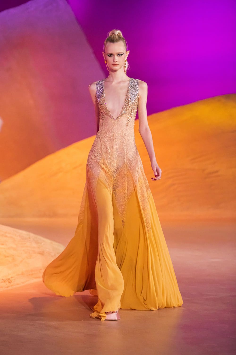 Georges Hobeika Automne Hiver 2022-2023 Paris Runway Magazine