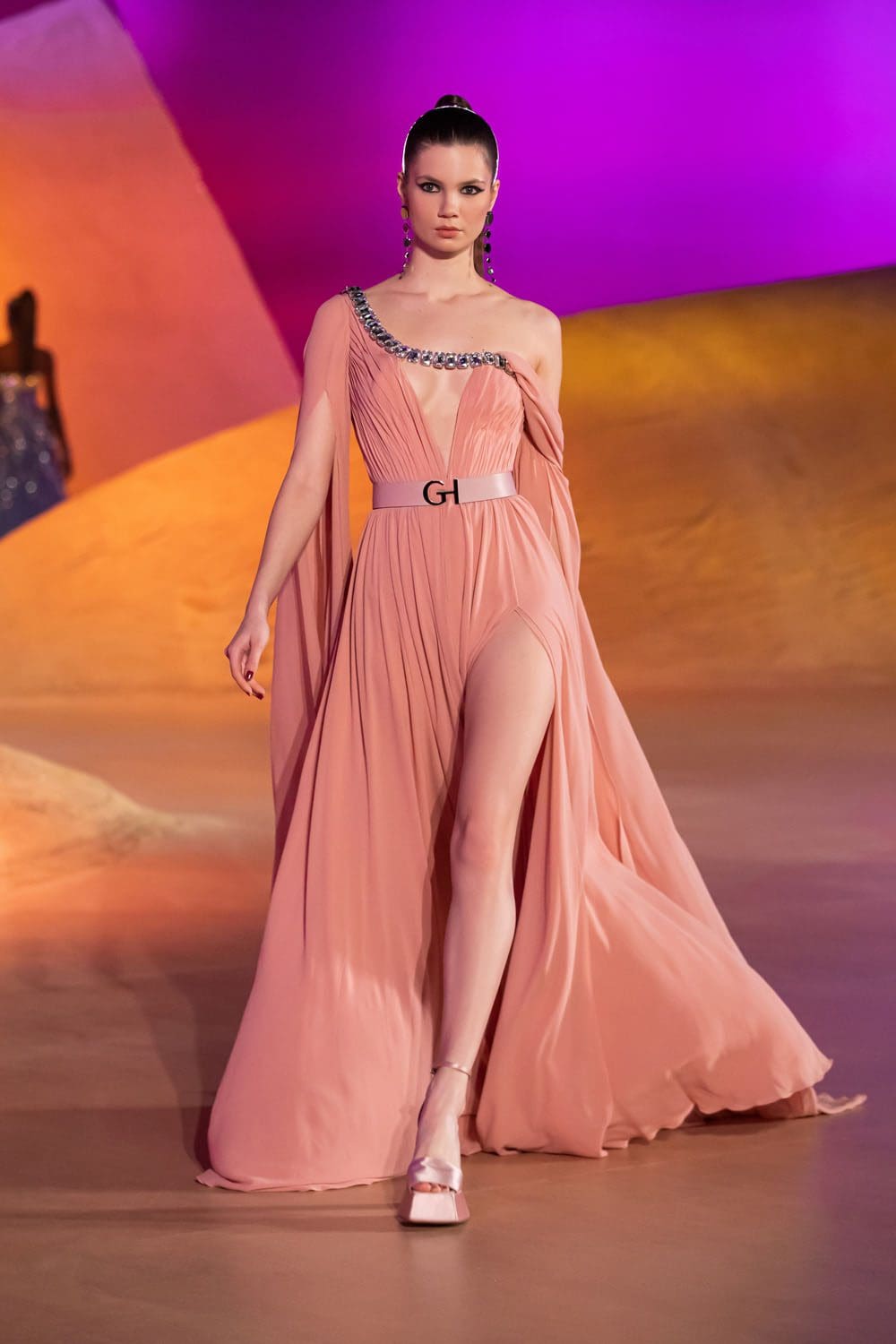 Georges Hobeika Automne Hiver 2022-2023 Paris Runway Magazine