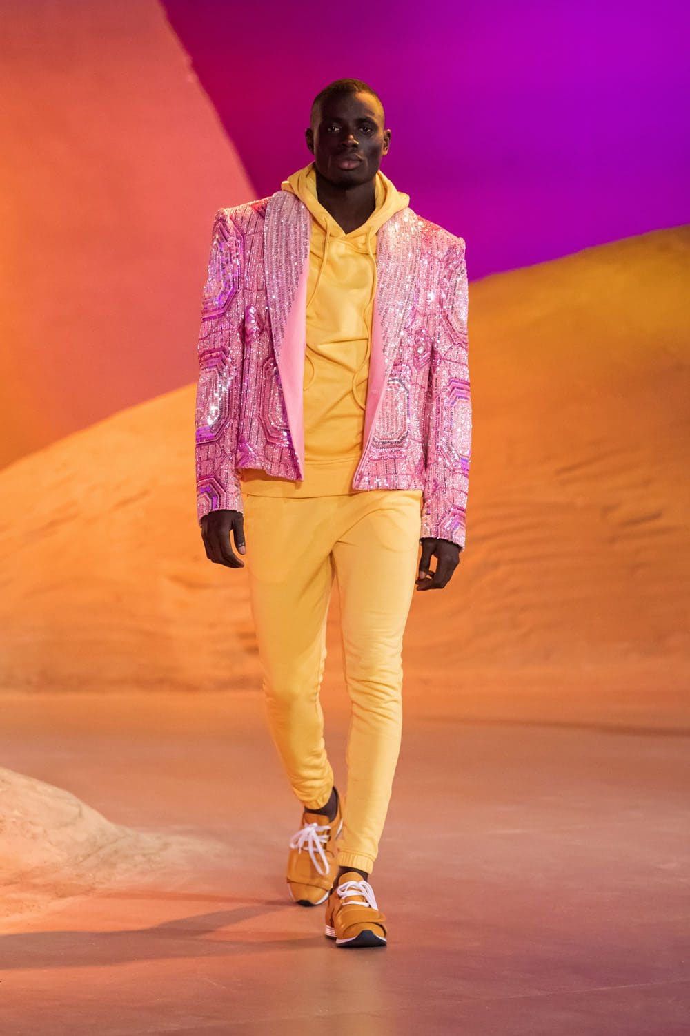 Georges Hobeika Automne Hiver 2022-2023 Paris Runway Magazine