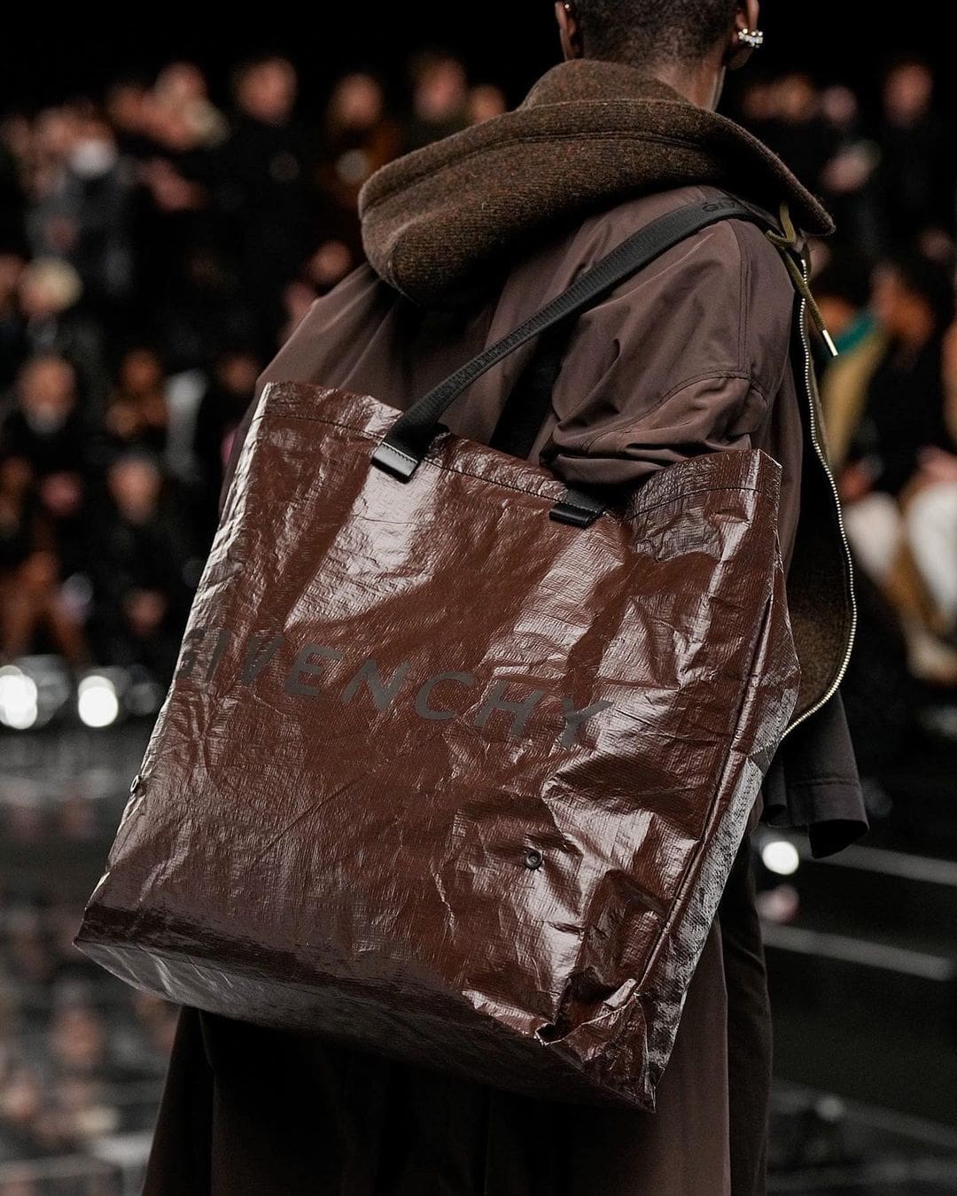Givenchy 2022 秋冬系列-2023 Runway 杂志