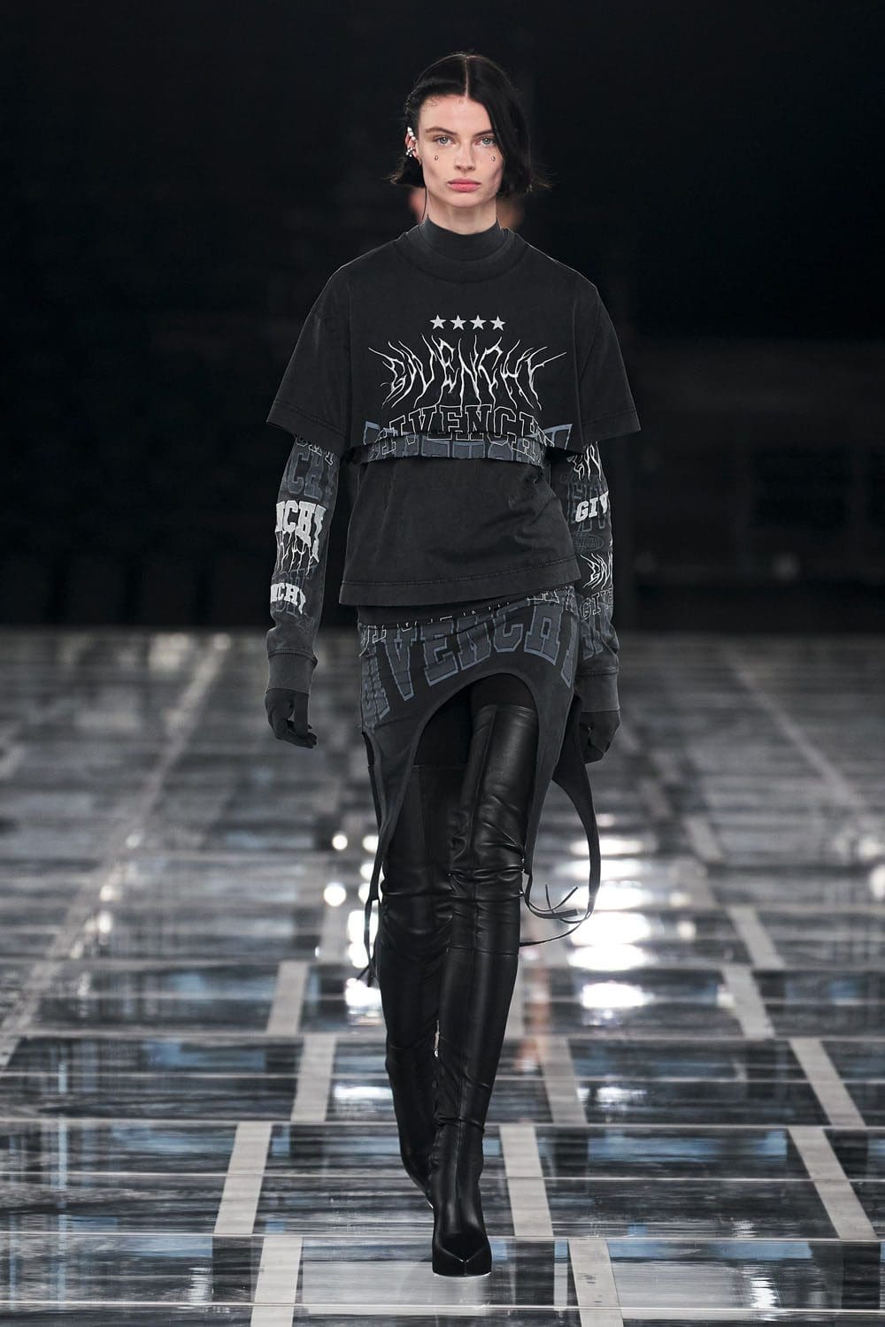 Givenchy 2022 秋冬系列-2023 Runway 杂志