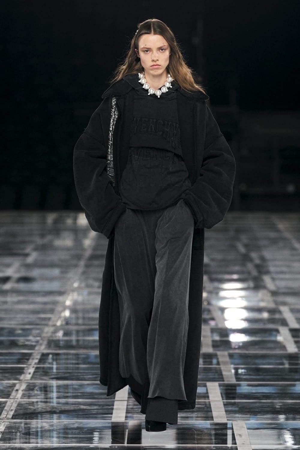 Givenchy 2022 秋冬系列-2023 Runway 杂志