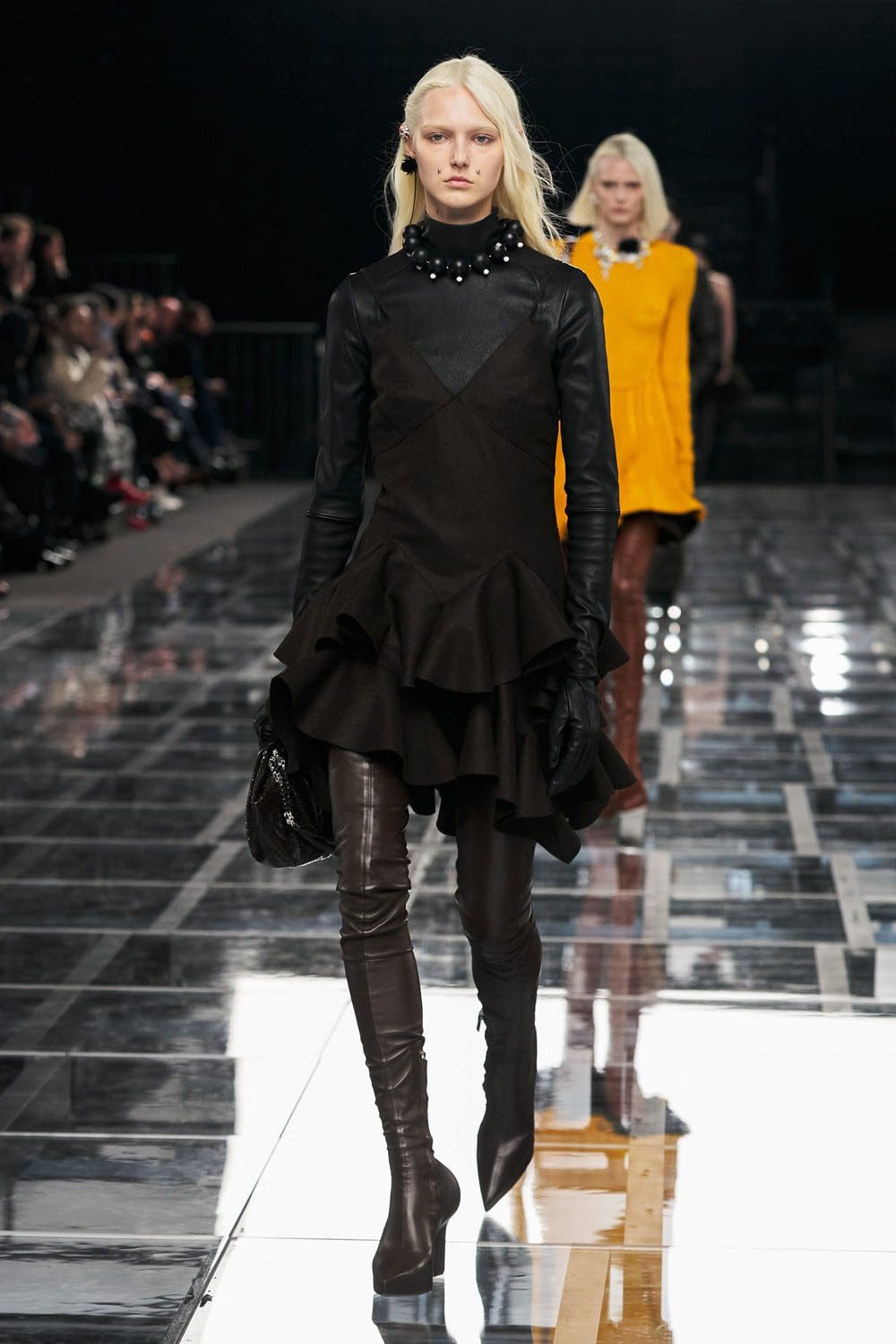 Givenchy 2022 秋冬系列-2023 Runway 杂志