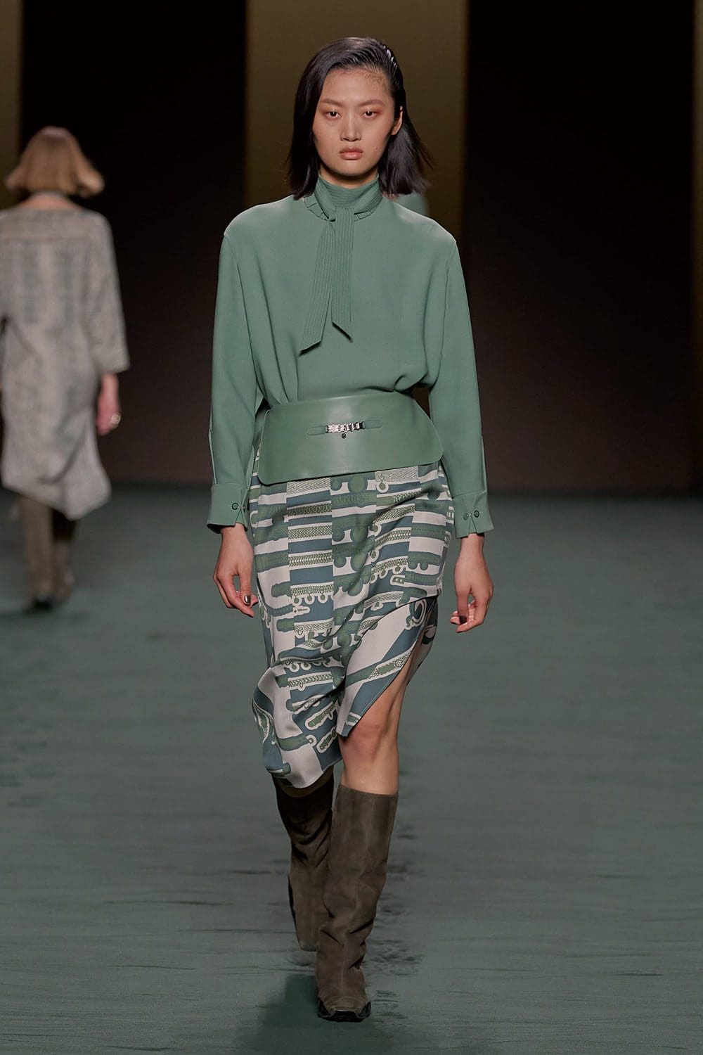 Hermes Autunno Inverno 2022-2023 Parigi Runway Magazine
