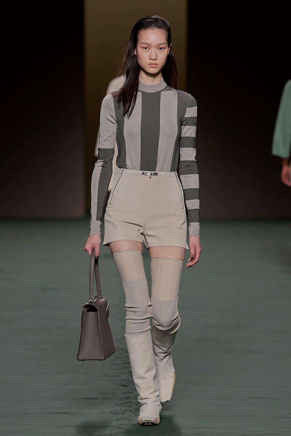 Hermes Autunno Inverno 2022-2023 Parigi Runway Magazine