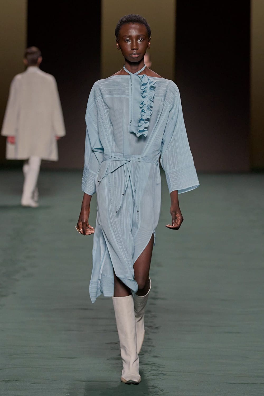 Hermes Autunno Inverno 2022-2023 Parigi Runway Magazine