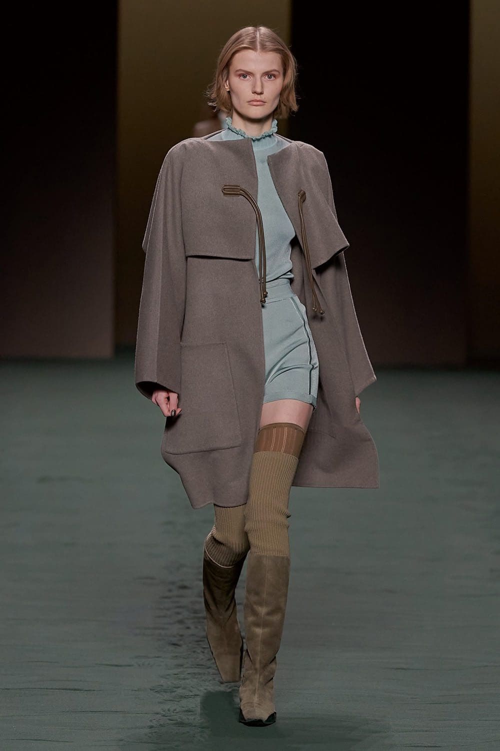 Hermes Autunno Inverno 2022-2023 Parigi Runway Magazine