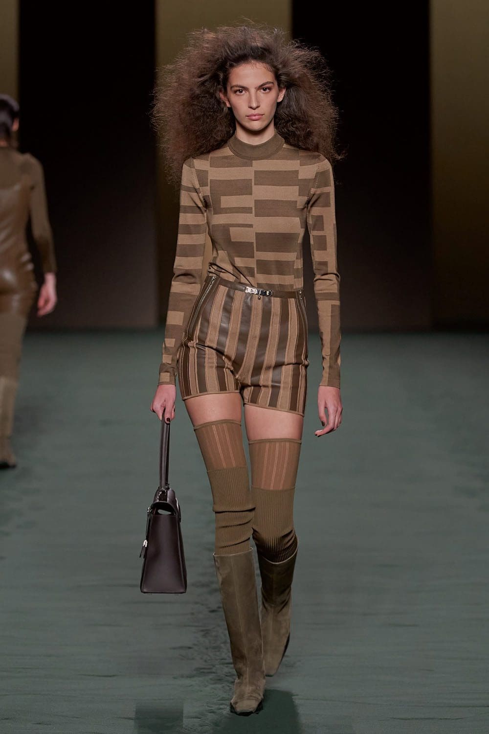 Hermes Autunno Inverno 2022-2023 Parigi Runway Magazine