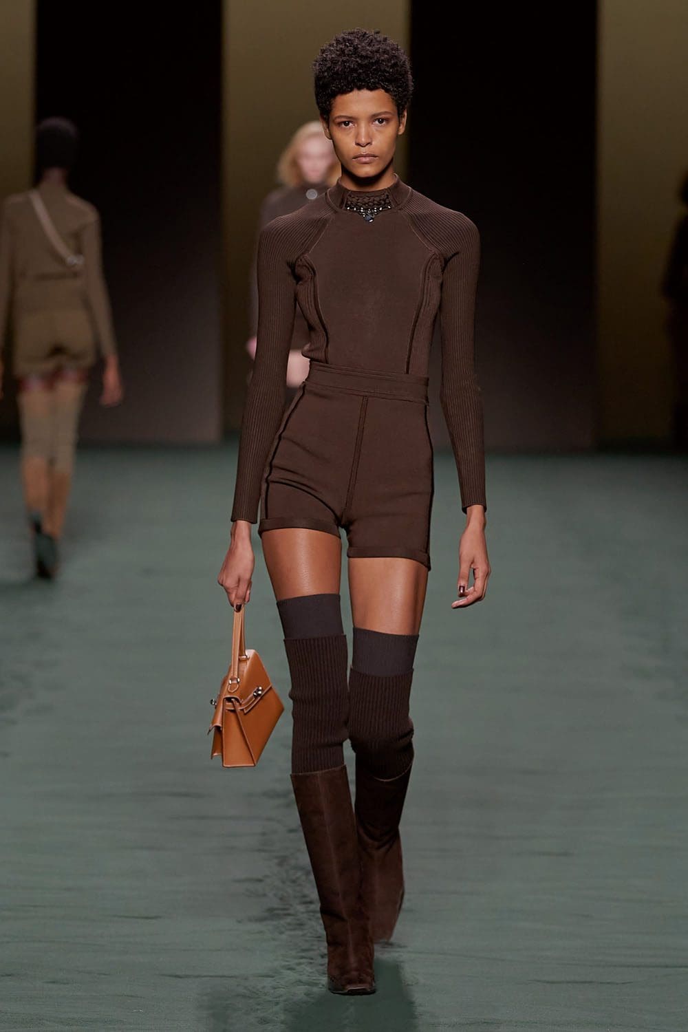 Hermes Autunno Inverno 2022-2023 Parigi Runway Magazine