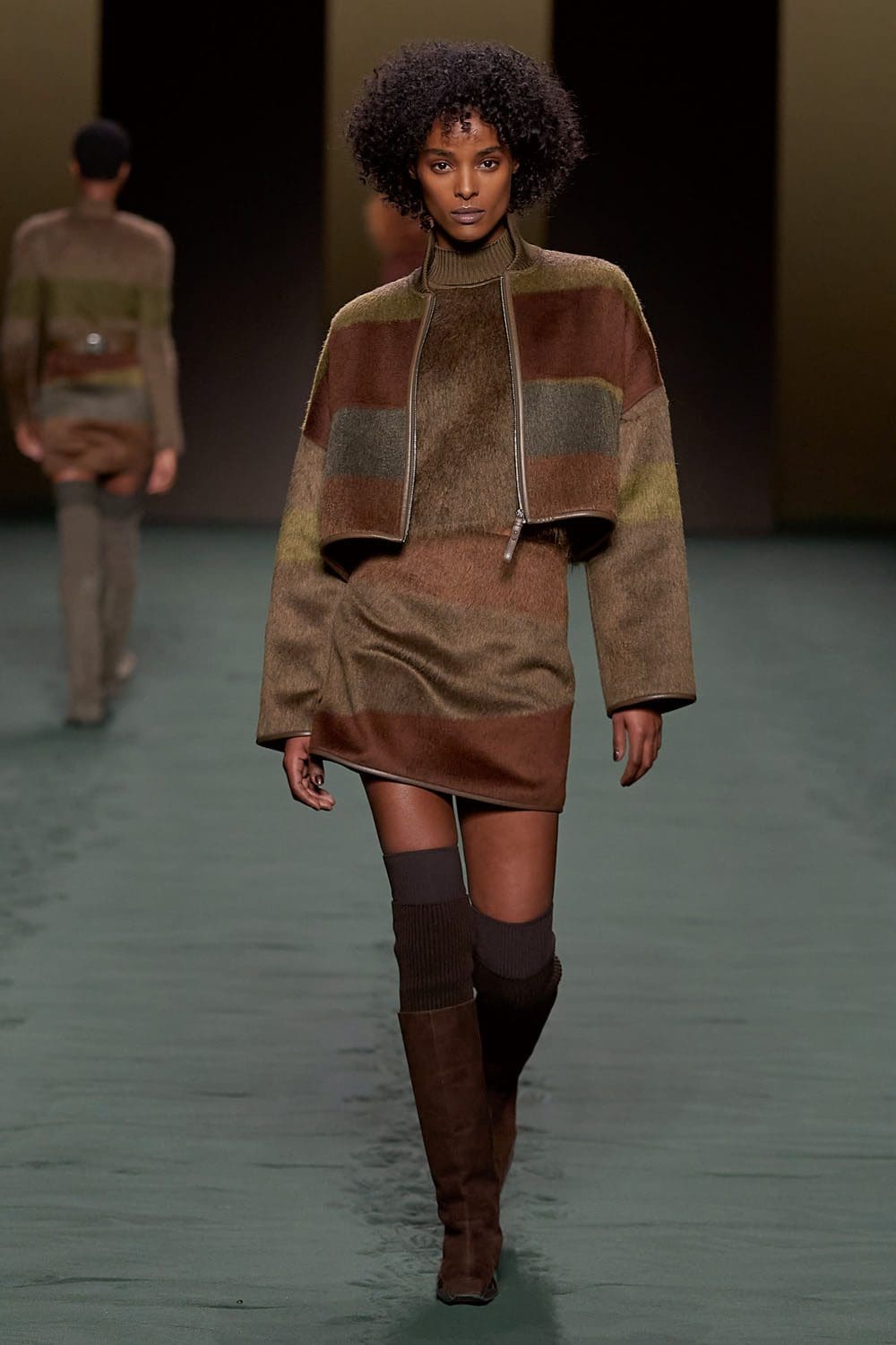 Hermes Autunno Inverno 2022-2023 Parigi Runway Magazine