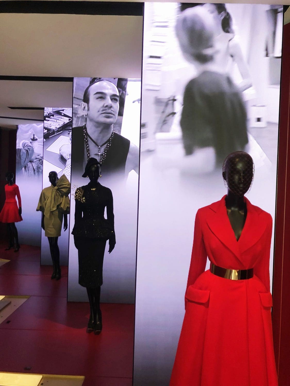 In der DIOR GALERIE 30 Montaigne by RUNWAY MAGAZIN