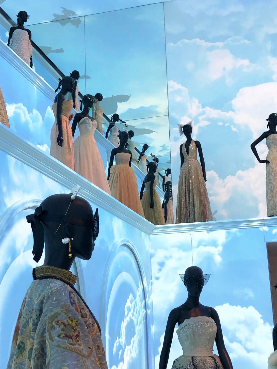 In der DIOR GALERIE 30 Montaigne by RUNWAY MAGAZIN