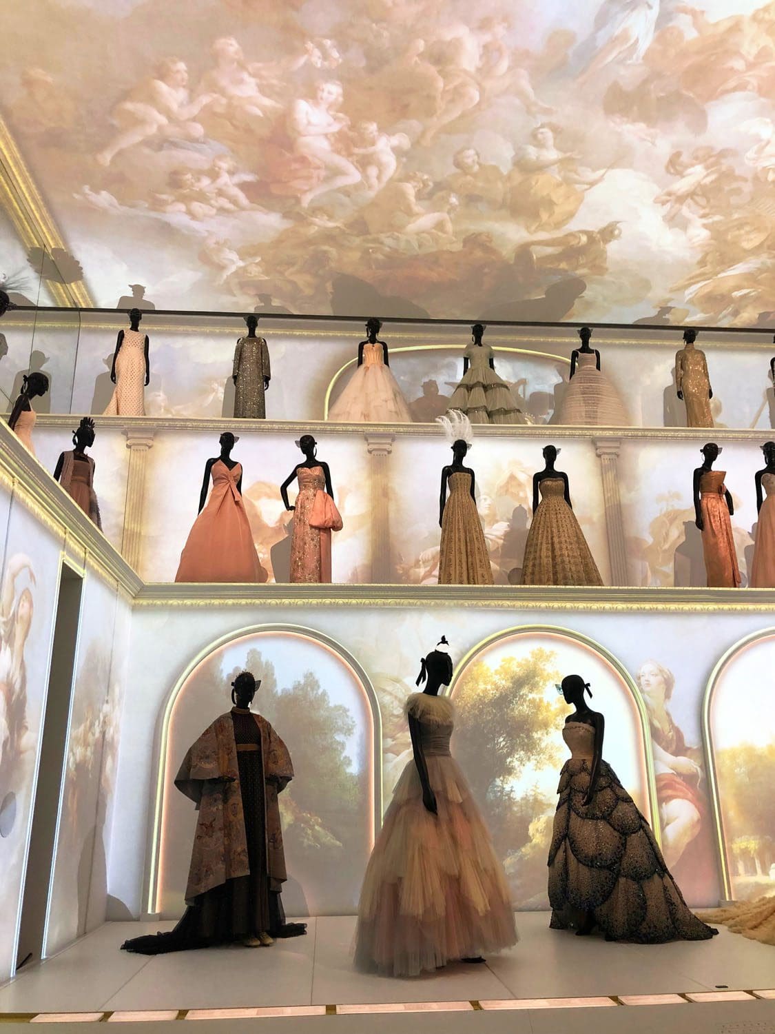 In der DIOR GALERIE 30 Montaigne by RUNWAY MAGAZIN