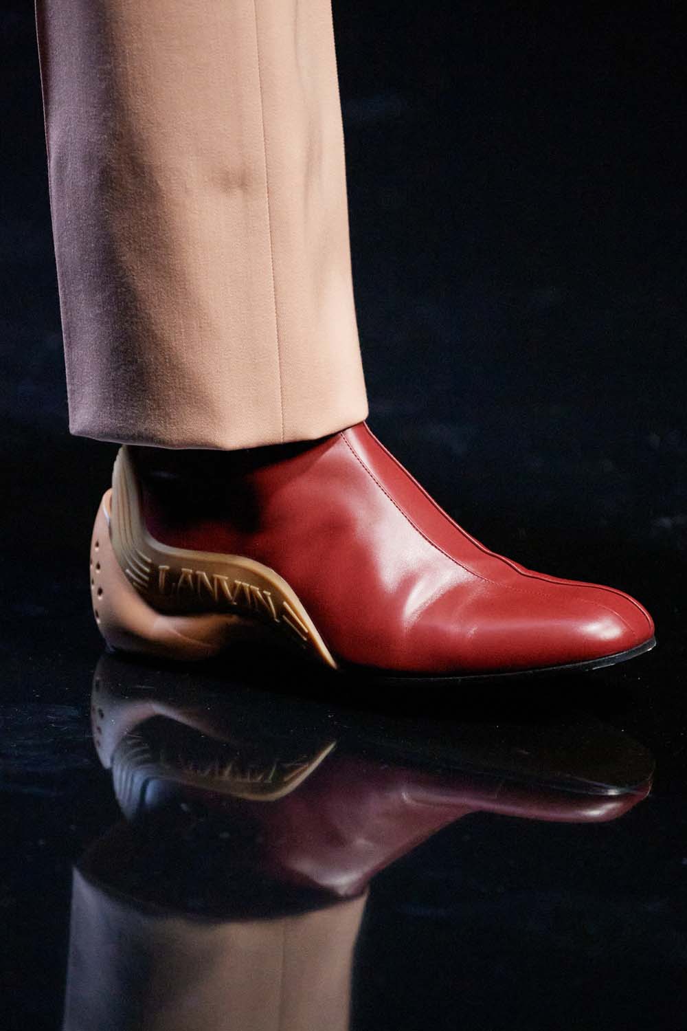 Lanvin Fall Winter 2022-2023 Paris Runway Magazine