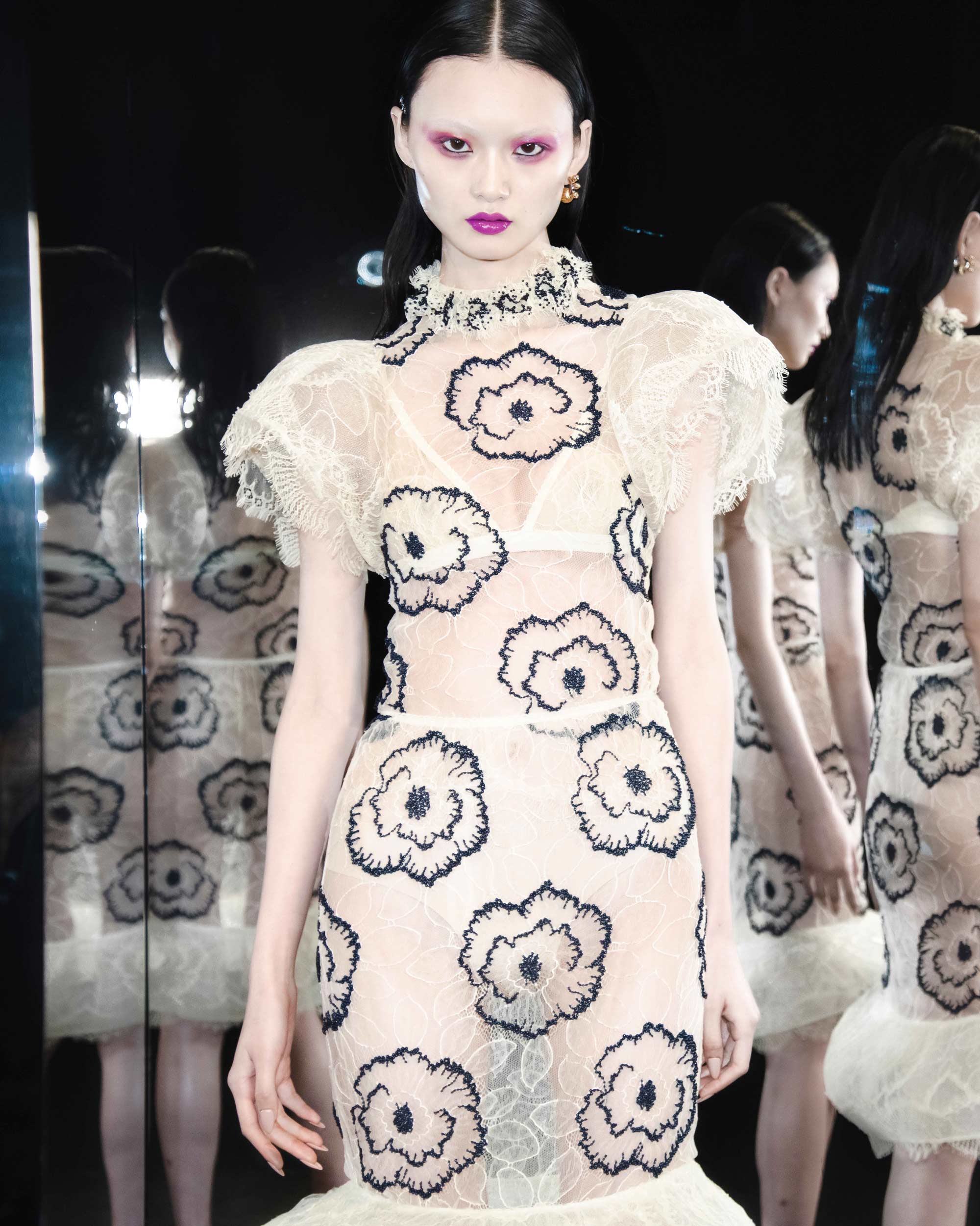 Lanvin Fall Winter 2022-2023 Paris Runway Magazine