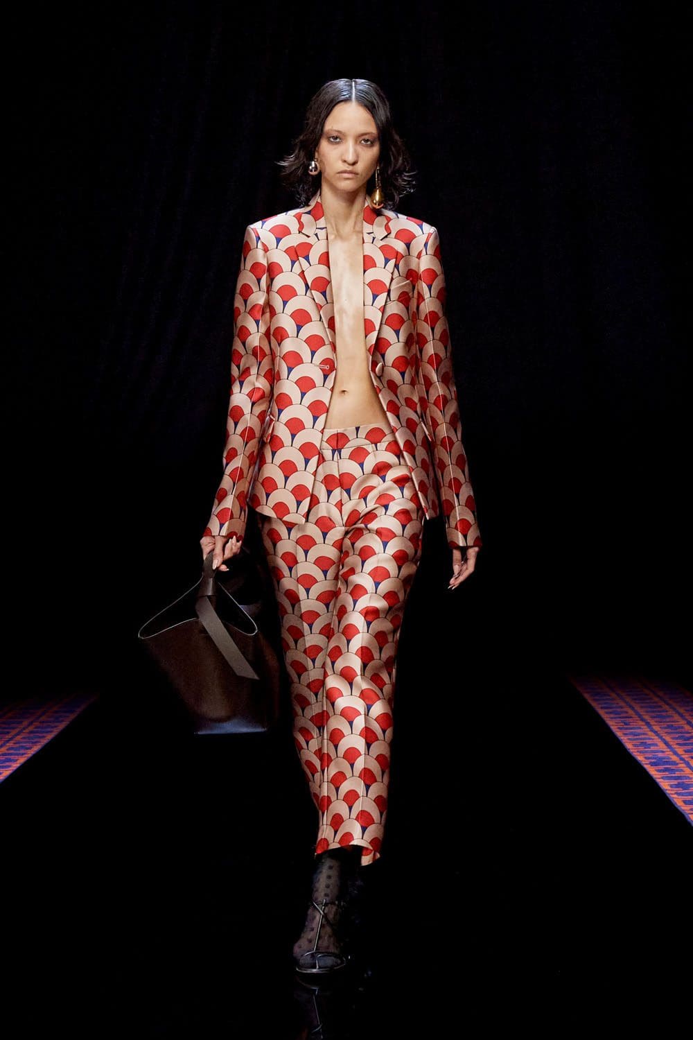 Lanvin Fall Winter 2022-2023 Paris Runway Magazine