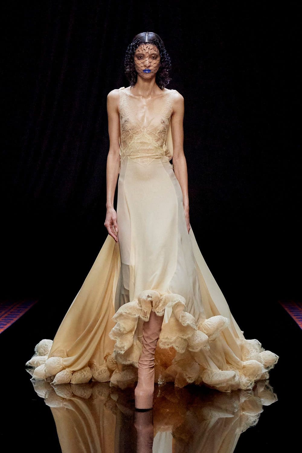 Lanvin Fall Winter 2022-2023 Paris Runway Magazine