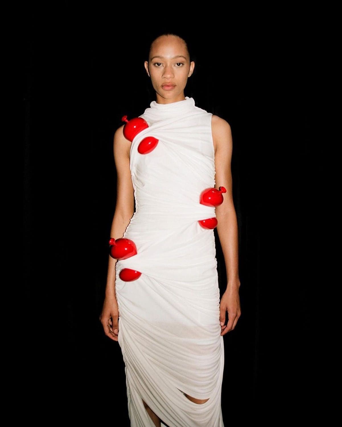 Loewe Herbst Winter 2022-2023 Paris Runway Magazin