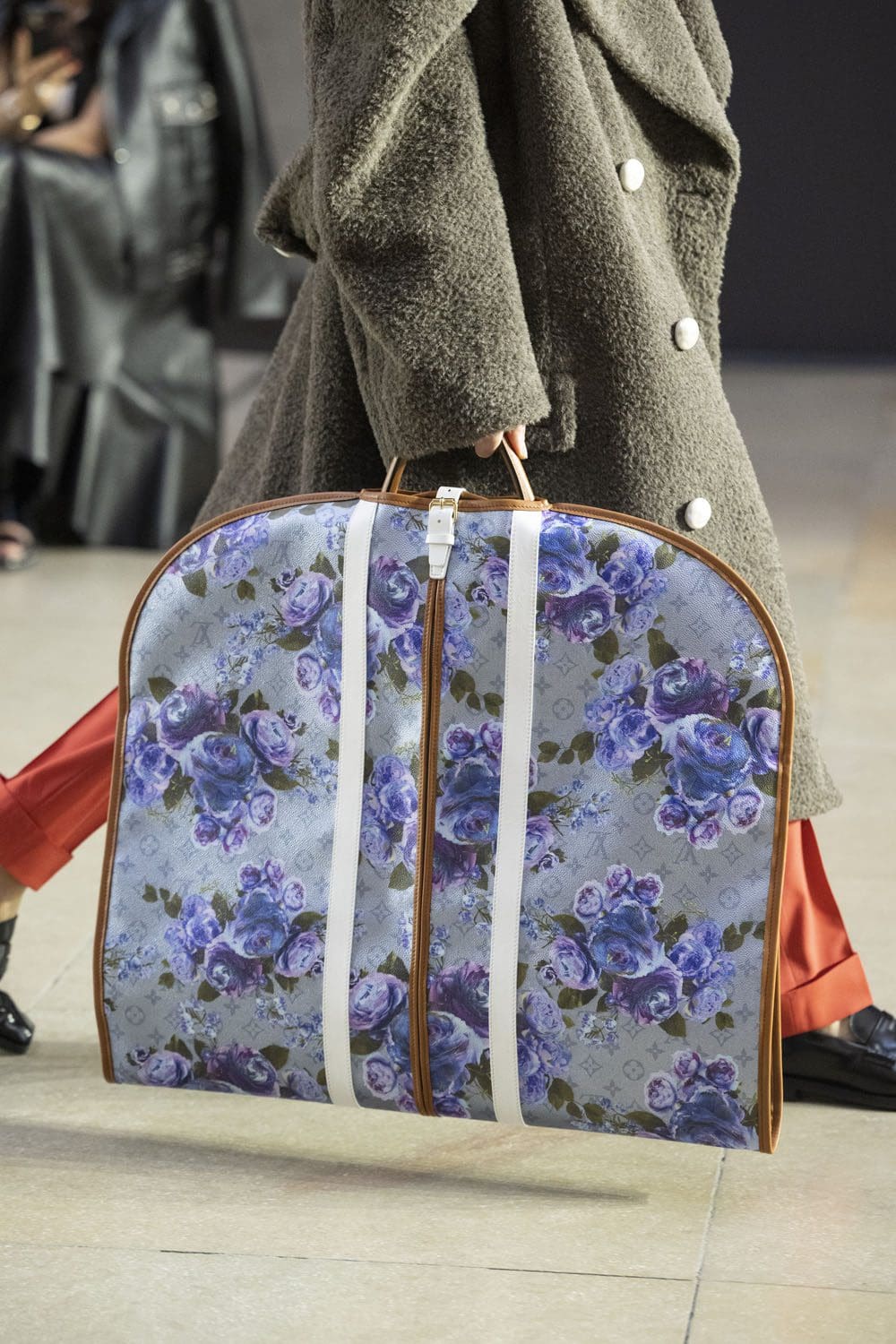 Louis Vuitton Bags and Shoes Fall 2022-2023 Runway Magazine