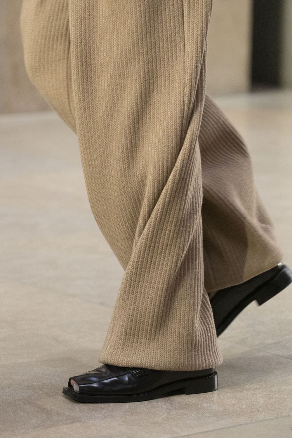 Louis Vuitton Bags and Shoes Fall 2022-2023 Runway Magazine