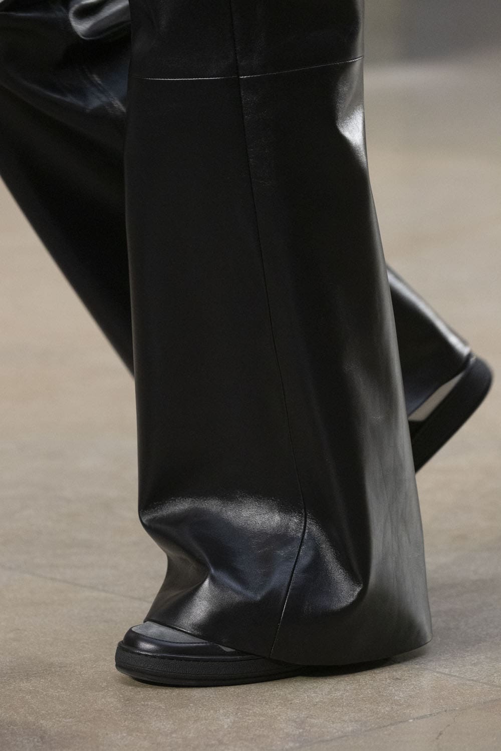 Louis Vuitton Bags and Shoes Fall 2022-2023 Runway Magazine