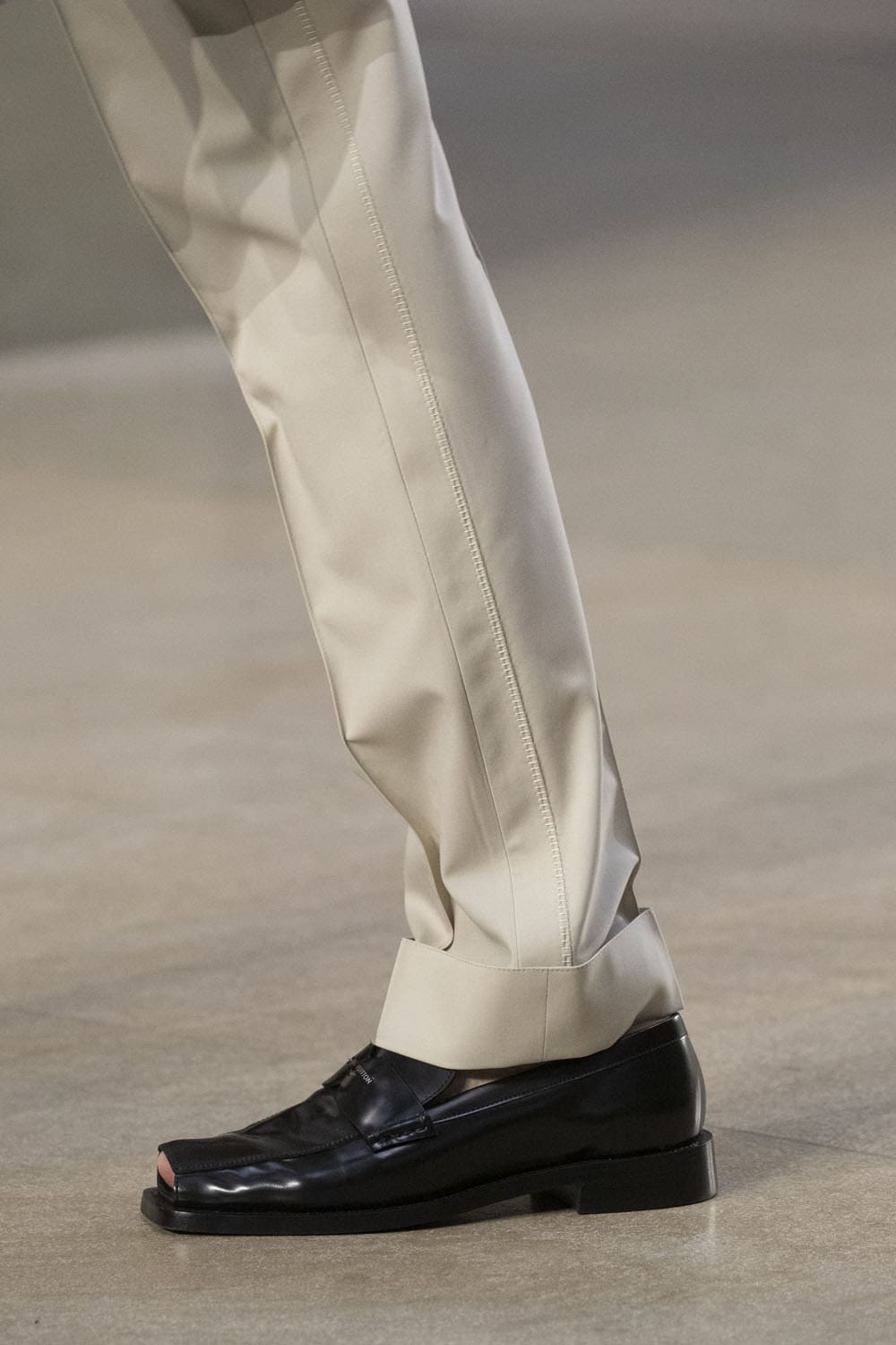 Louis Vuitton Bags and Shoes Fall 2022-2023 Runway Magazine