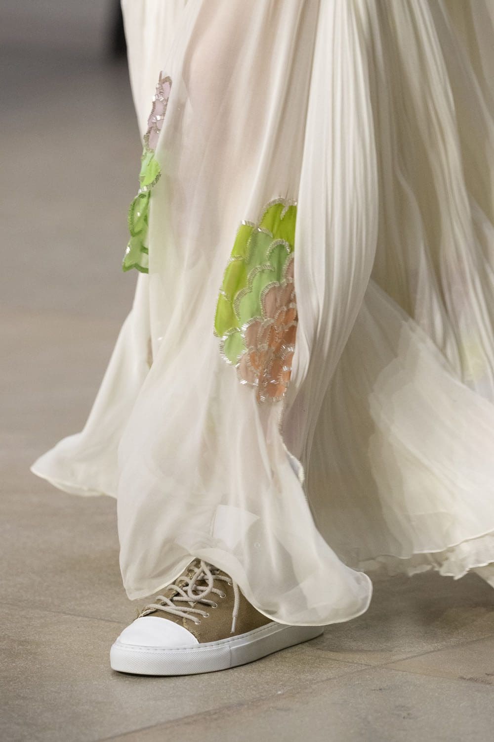 Louis Vuitton Bags and Shoes Fall 2022-2023 Runway Magazine