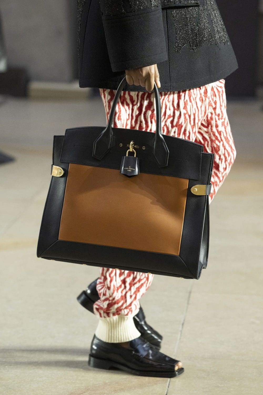 Louis Vuitton Bags and Shoes Fall 2022-2023 Runway Magazine