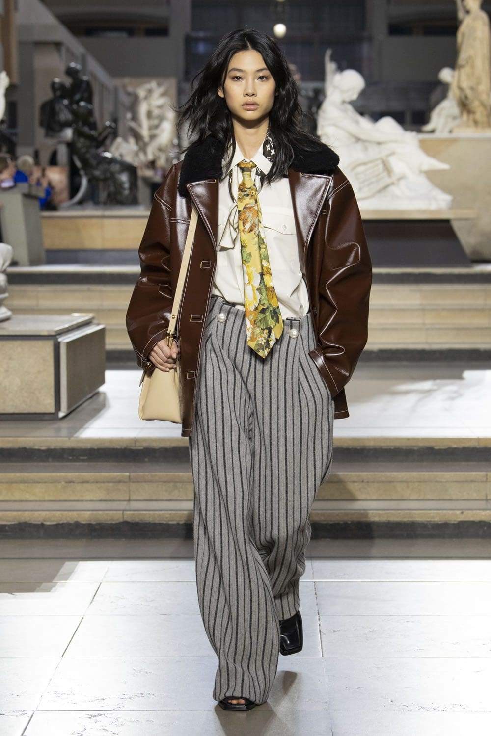 Louis Vuitton Fall Winter 2022-2023 Runway Magazine