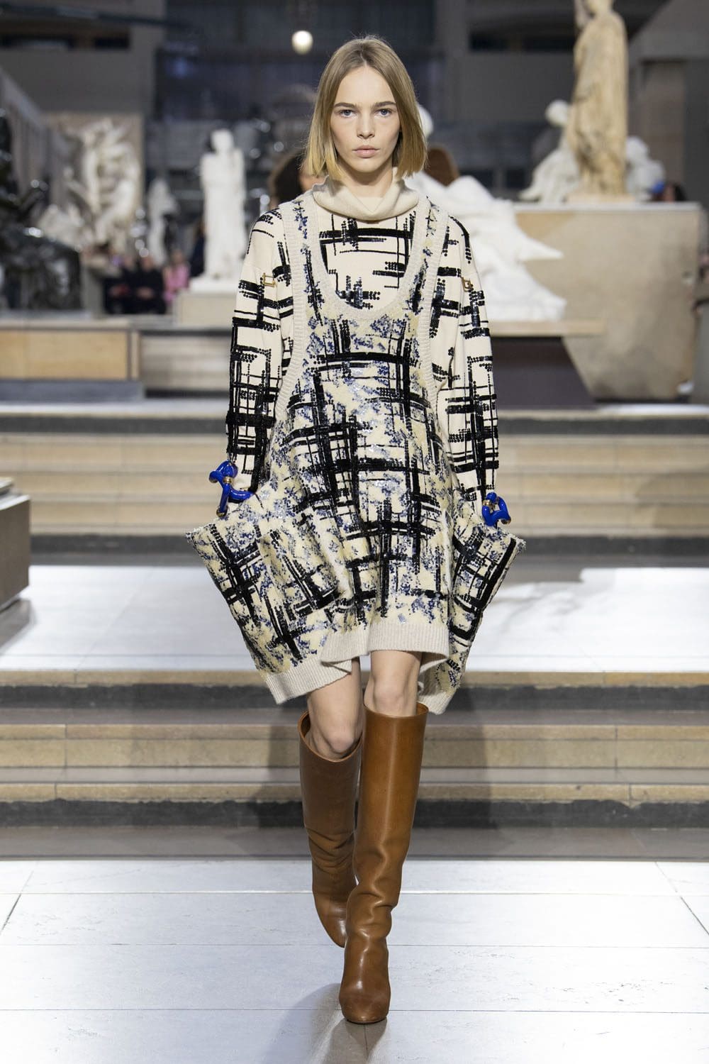 Louis Vuitton Fall Winter 2022-2023 Runway Magazine