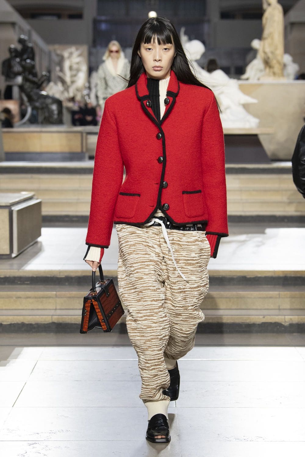 Louis Vuitton Fall Winter 2022-2023 Runway Magazine