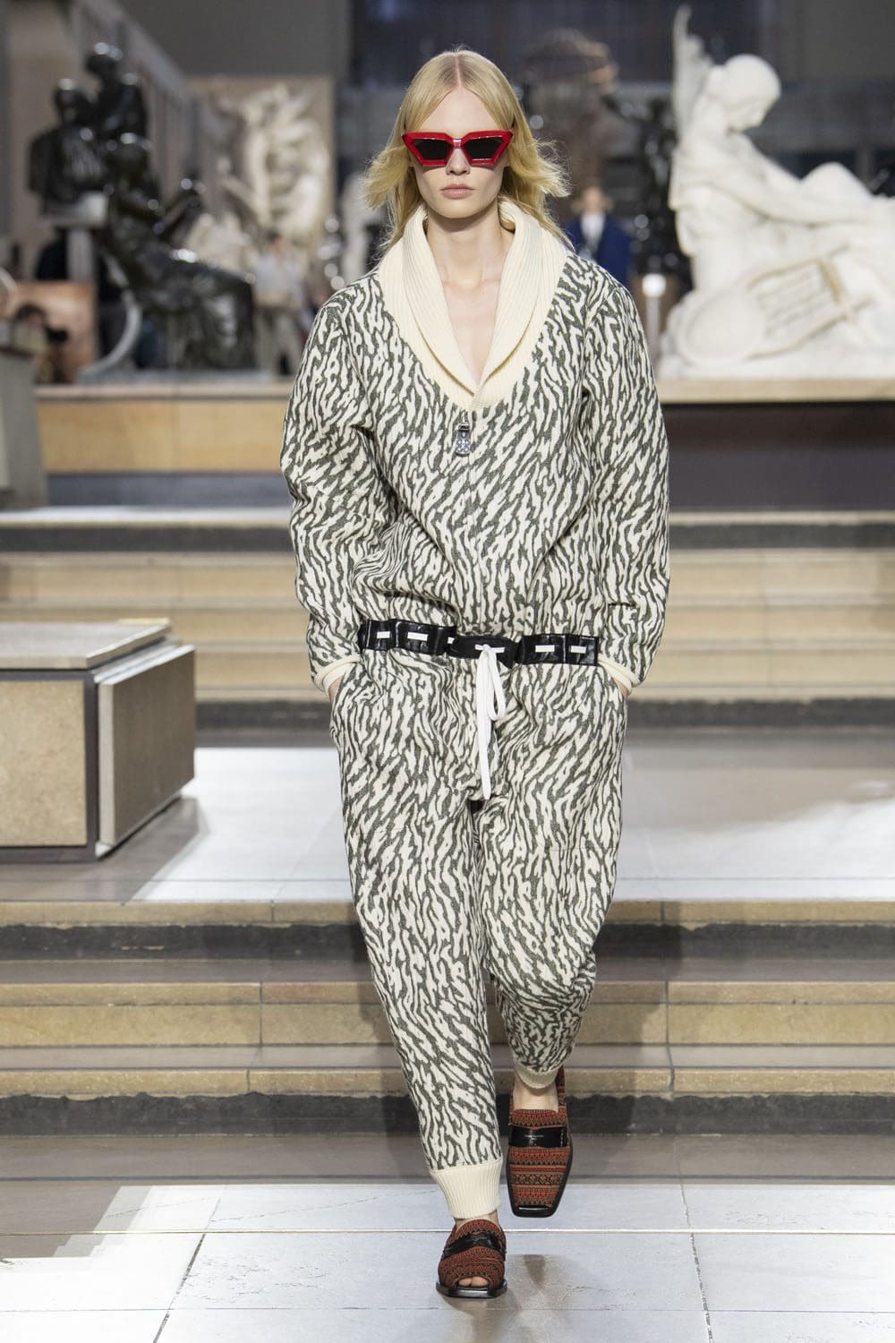 Louis Vuitton Fall Winter 2022-2023 Runway Magazine
