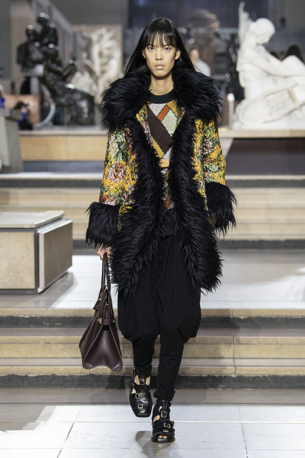 Louis Vuitton Fall Winter 2022-2023 Runway Magazine