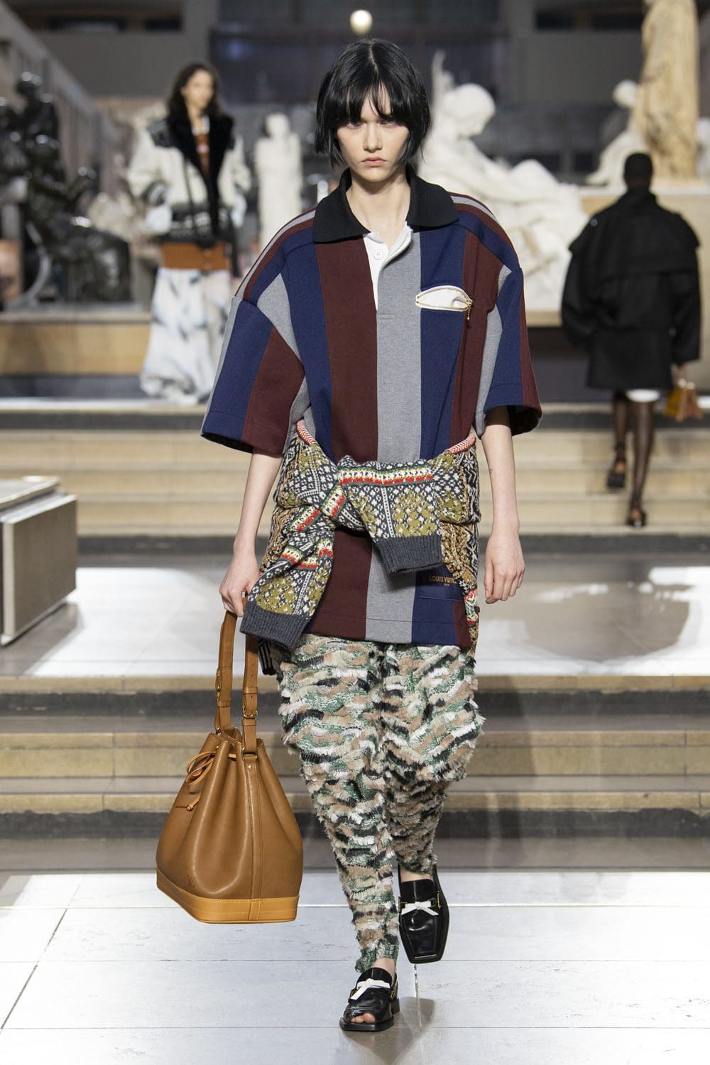 Louis Vuitton Fall Winter 2022-2023 Runway Magazine