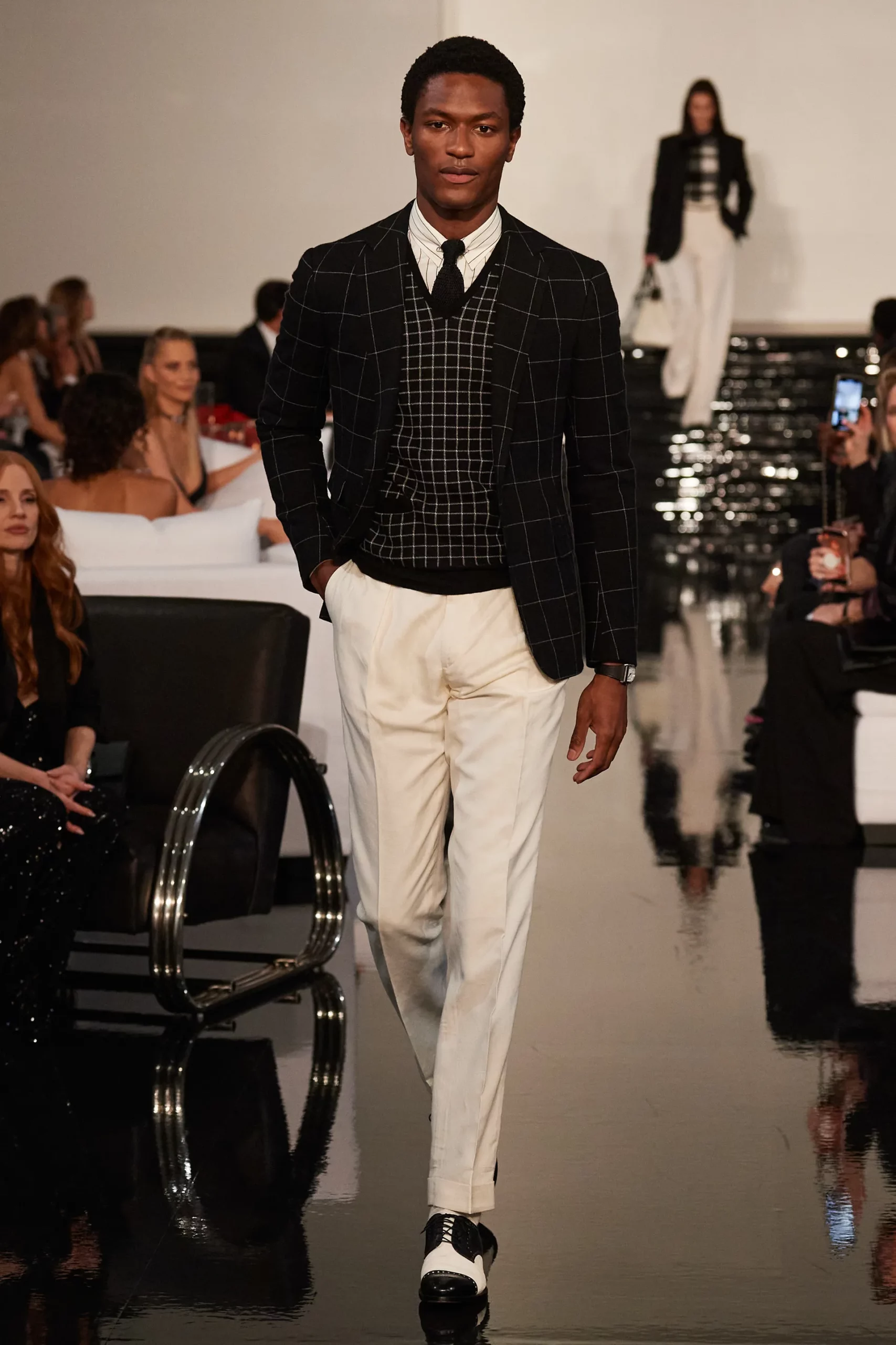 Ralph Lauren Fall Winter 2022-2023 New York Runway Magazine