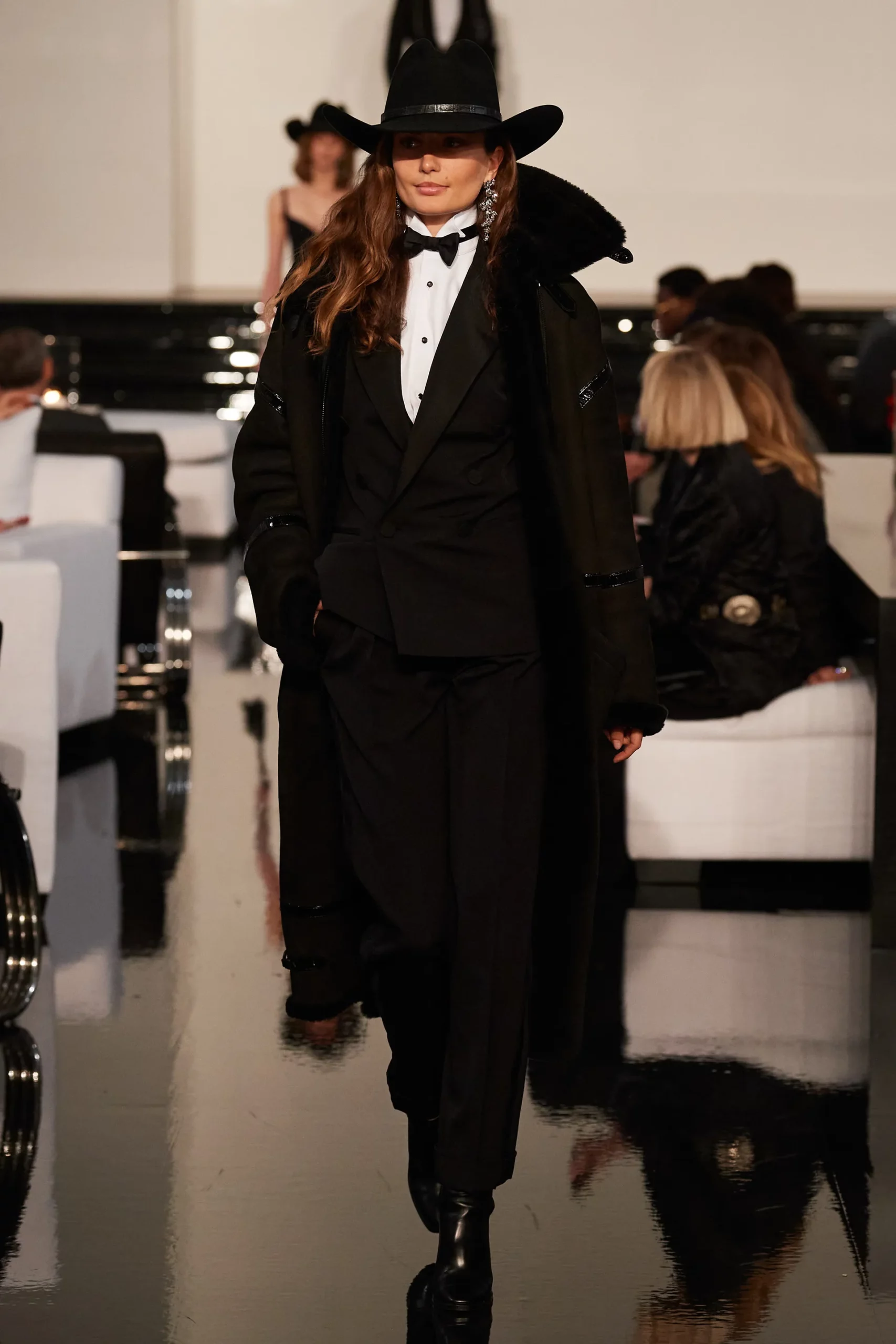 Ralph Lauren Fall Winter 2022-2023 New York Runway Magazine