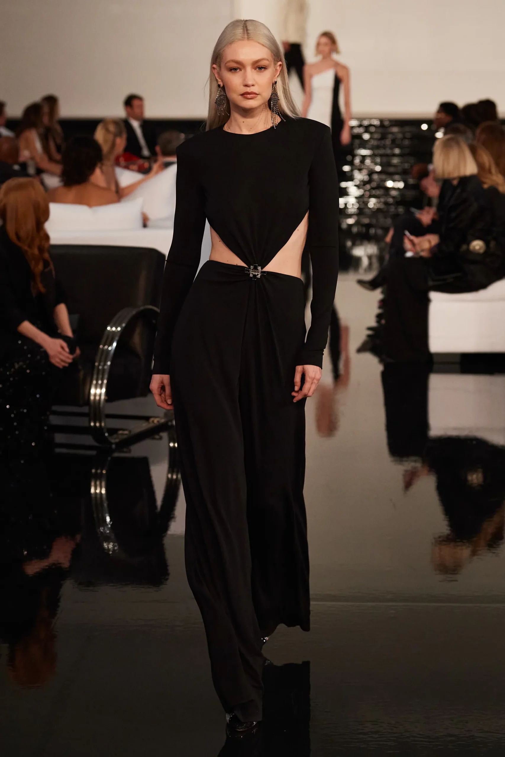Ralph Lauren Fall Winter 2022-2023 New York Runway Magazine