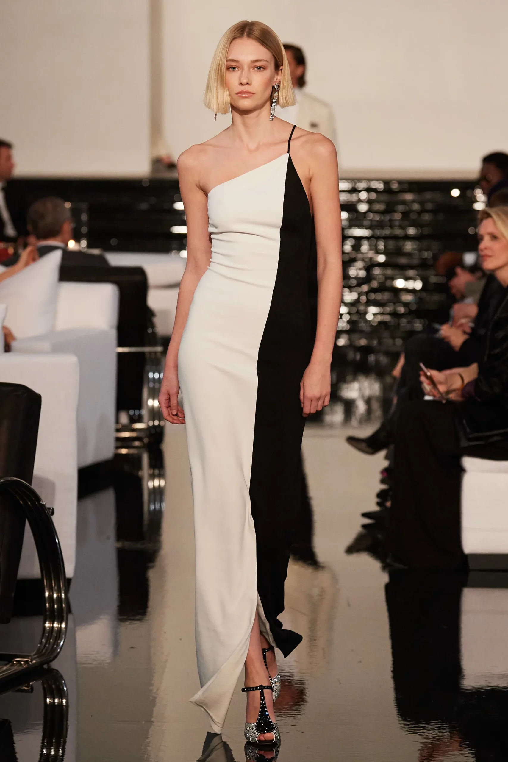 Ralph Lauren Fall Winter 2022-2023 New York Runway Magazine