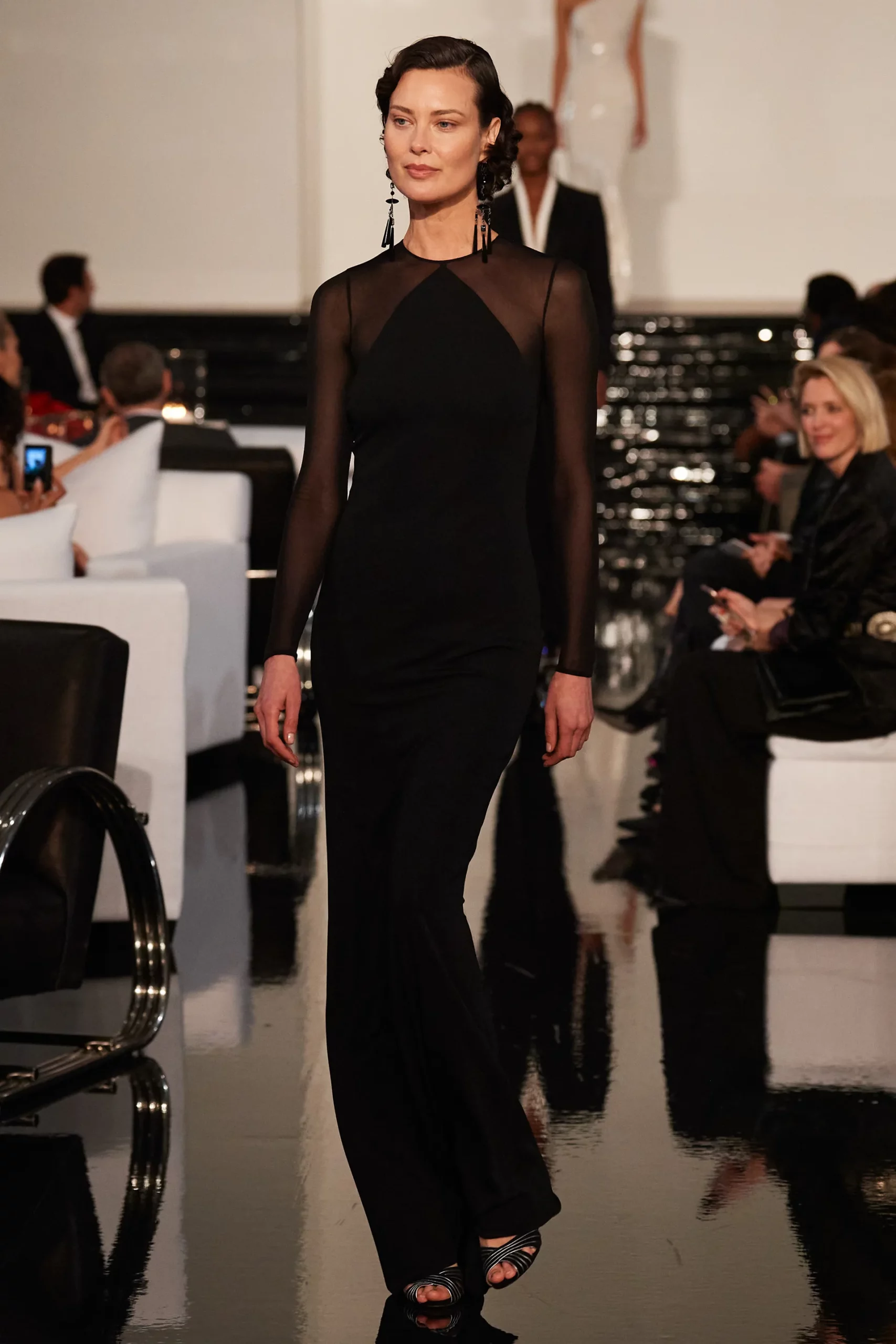 Ralph Lauren Fall Winter 2022-2023 New York Runway Magazine
