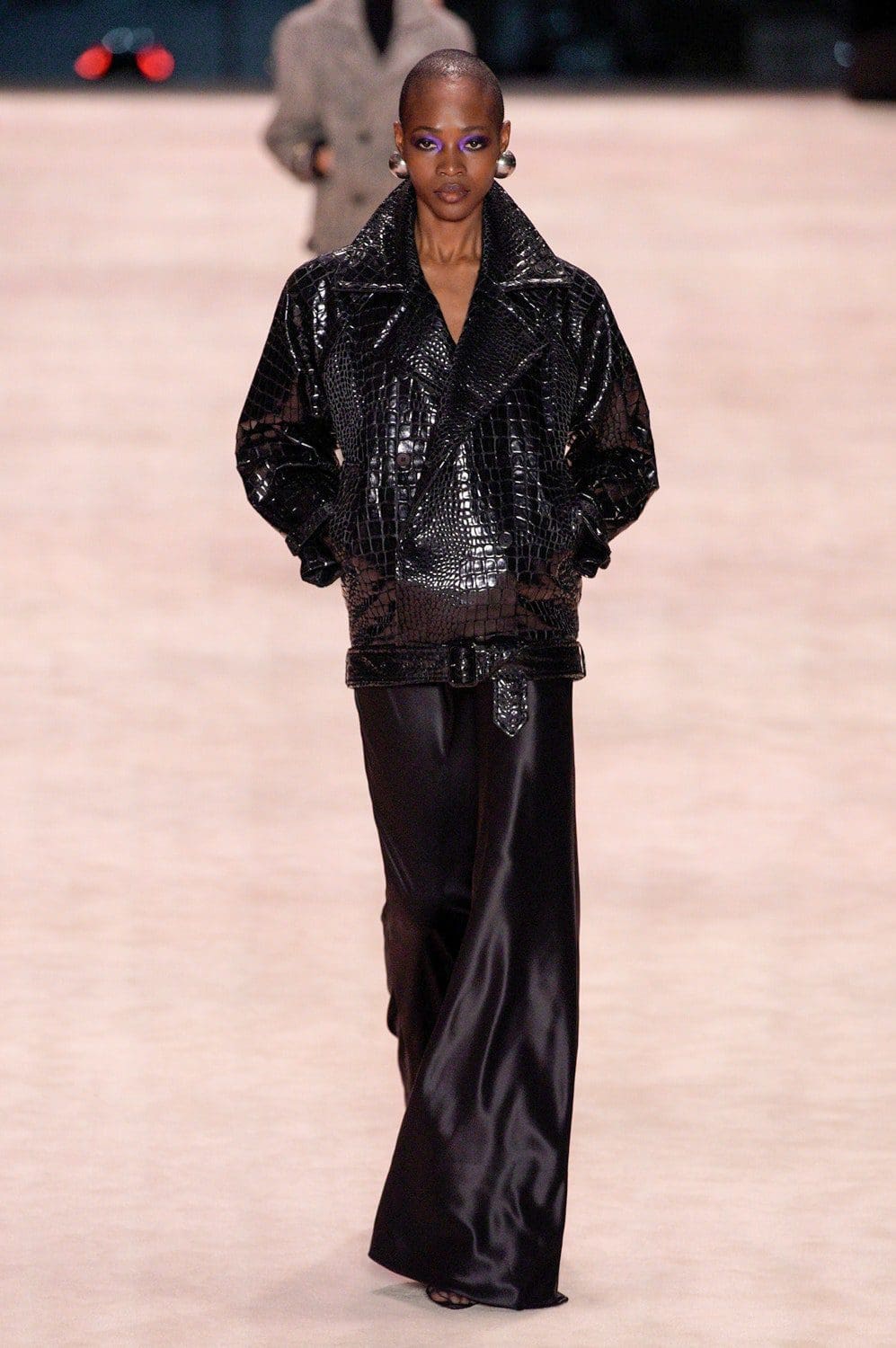 Saint Laurent outono inverno 2022-2023 Paris Runway revista
