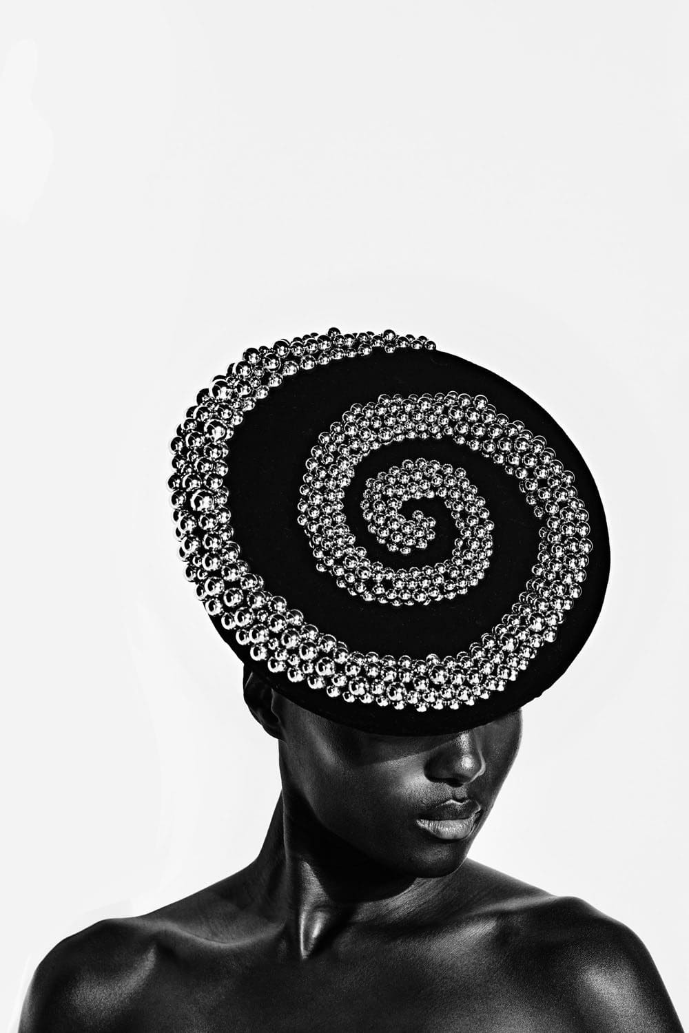 Schiaparelli Fall Winter 2022-2023 Runway Magazine