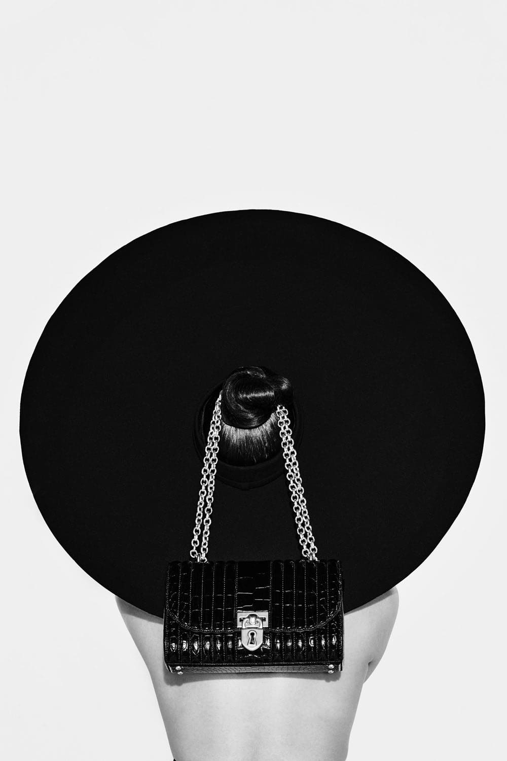 Schiaparelli Fall Winter 2022-2023 Runway Magazine
