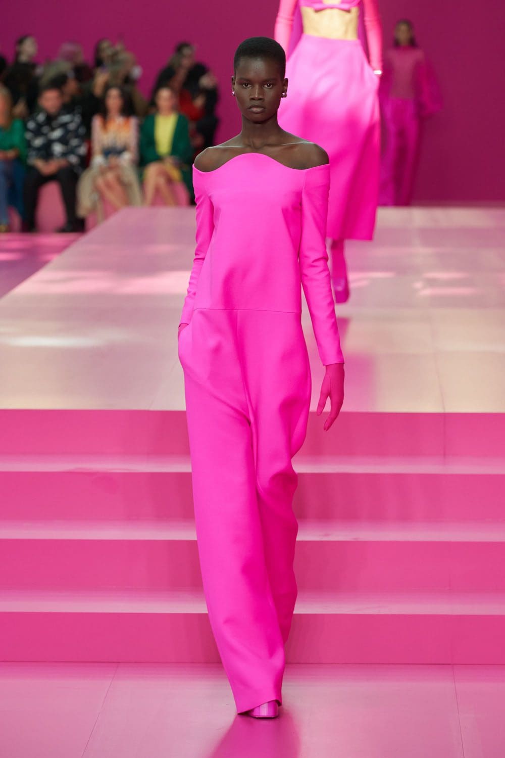 Valentino Herbst Winter 2022-2023 Paris Runway Magazin