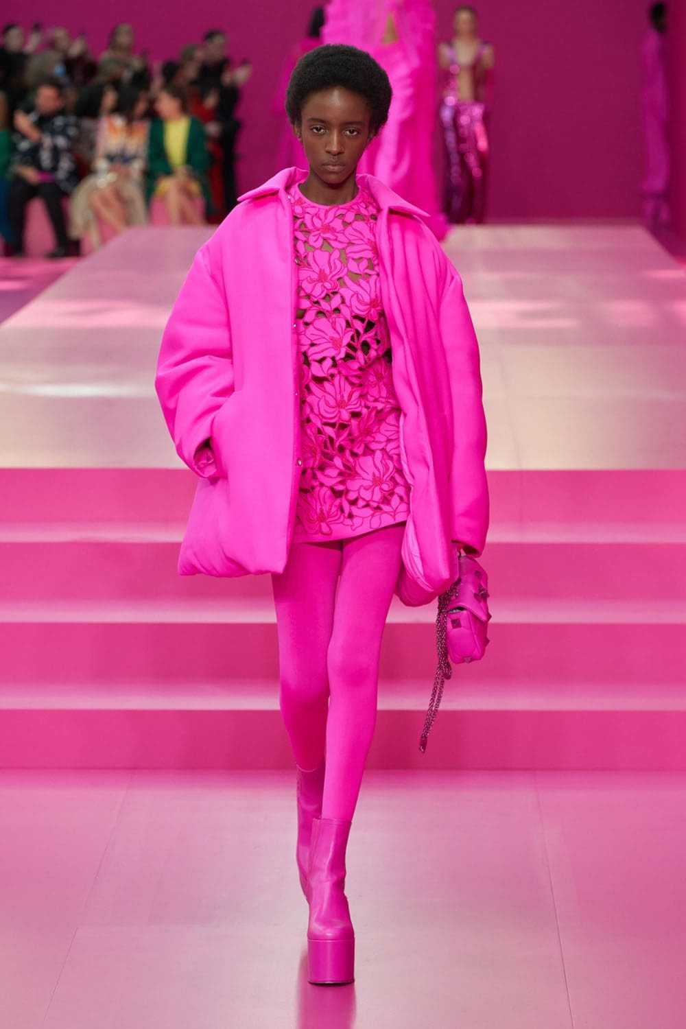 Valentino Herbst Winter 2022-2023 Paris Runway Magazin