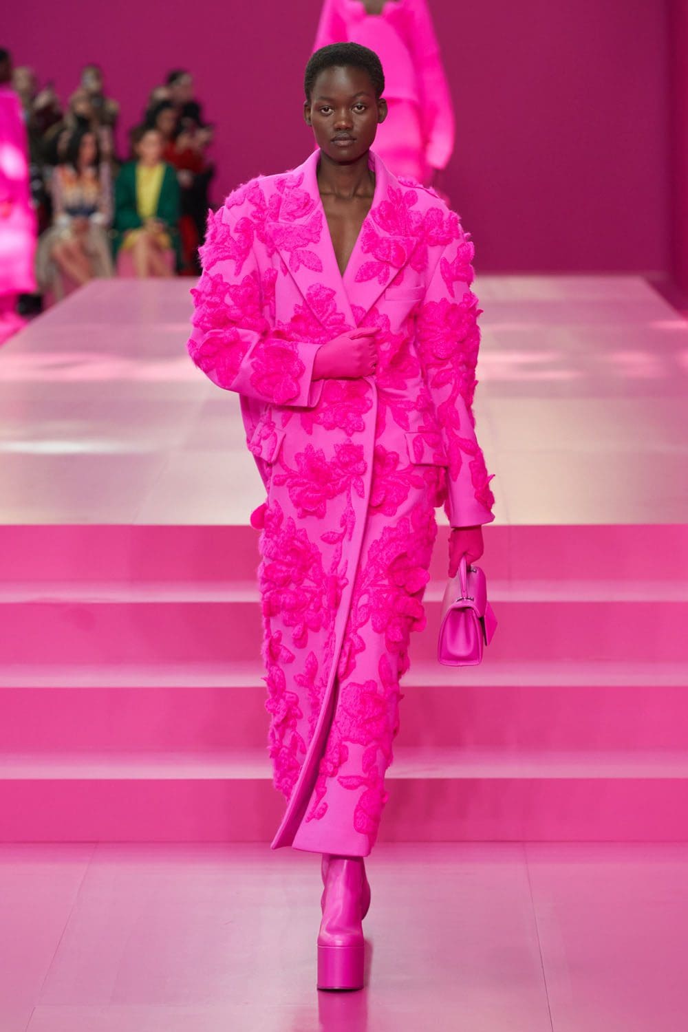 Valentino Herbst Winter 2022-2023 Paris Runway Magazin