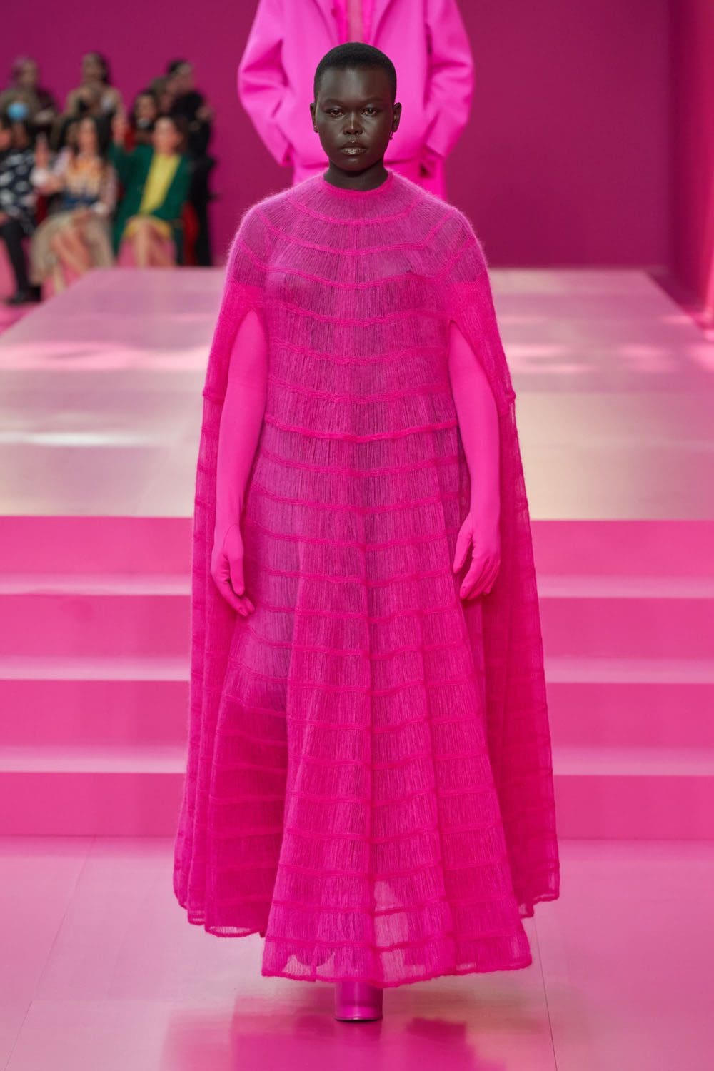 Valentino Herbst Winter 2022-2023 Paris Runway Magazin