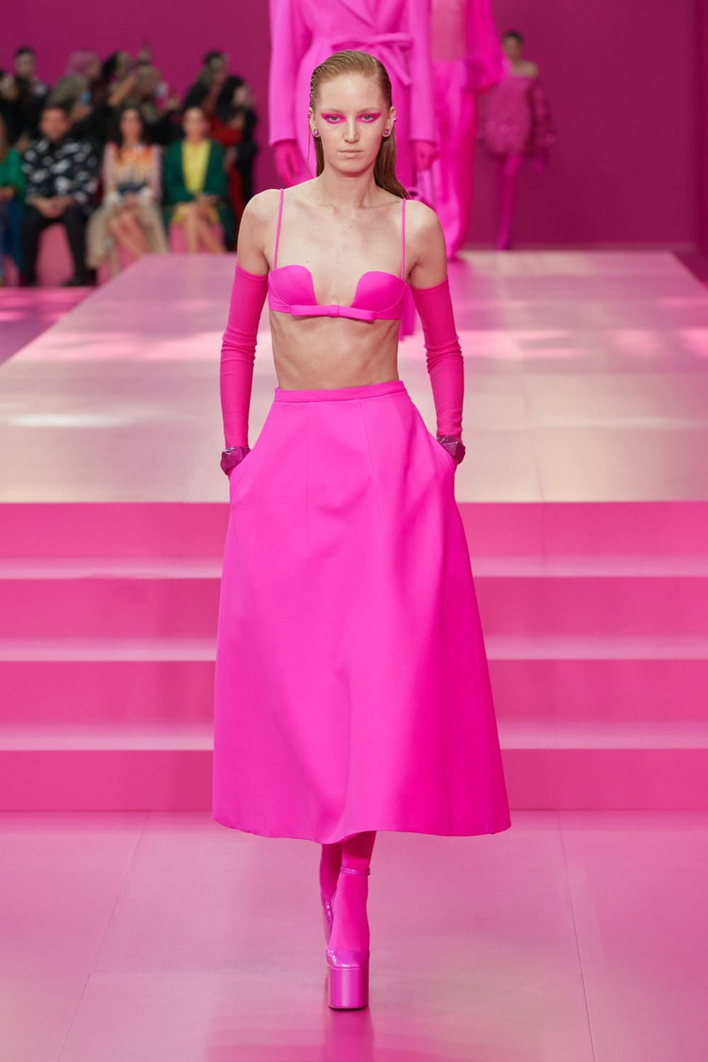 Valentino Herbst Winter 2022-2023 Paris Runway Magazin