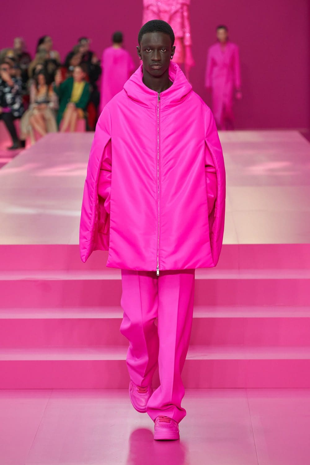 Valentino Herbst Winter 2022-2023 Paris Runway Magazin