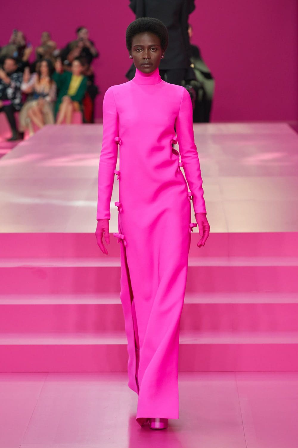 Valentino Herbst Winter 2022-2023 Paris Runway Magazin