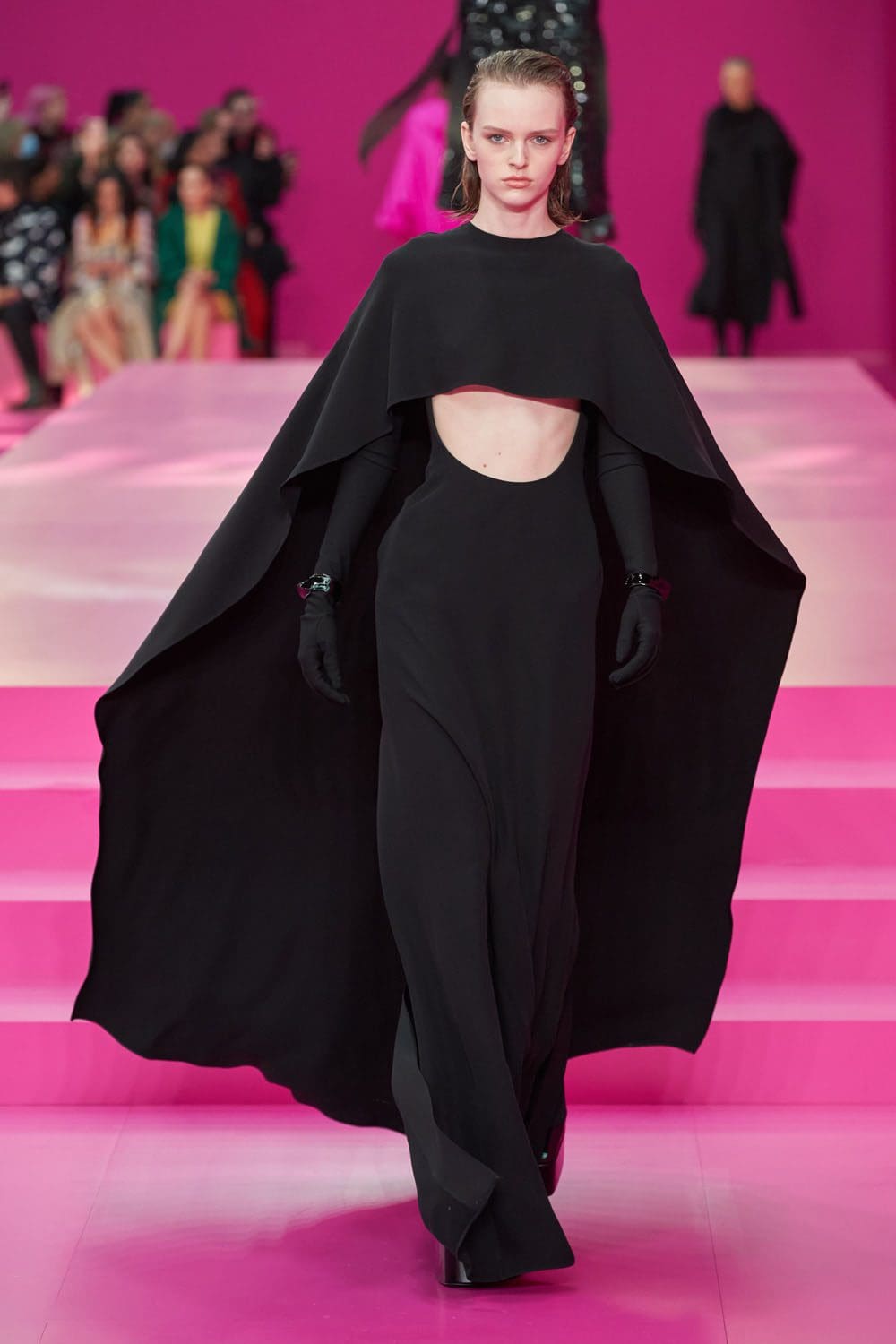 Valentino Herbst Winter 2022-2023 Paris Runway Magazin